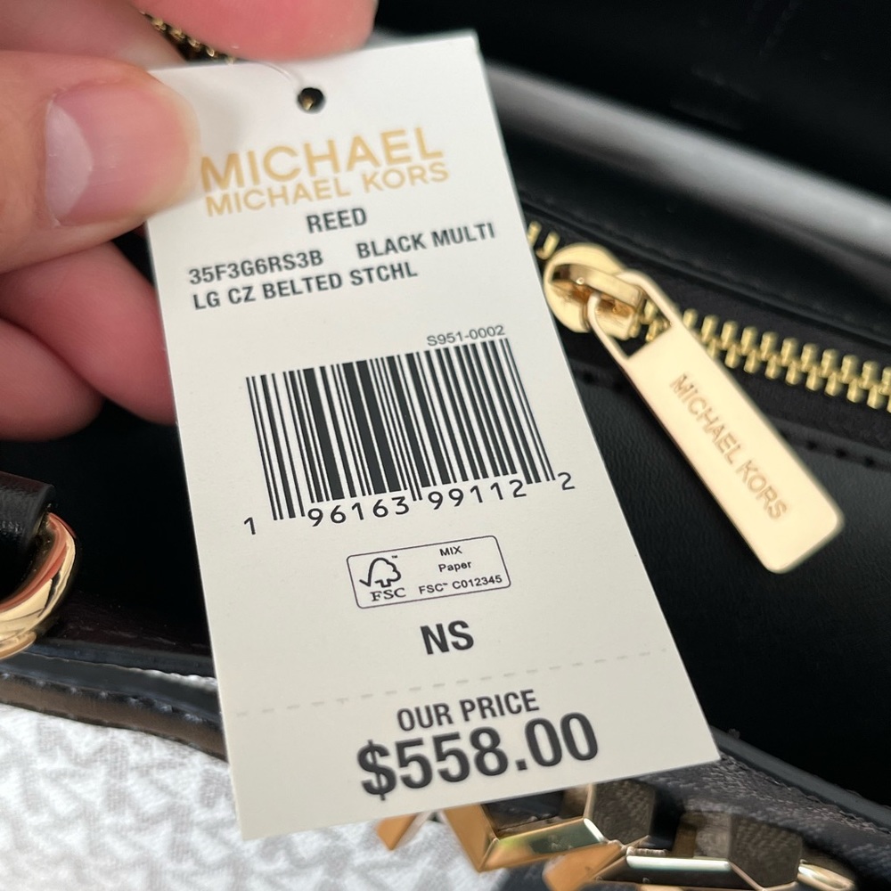 🌼Michael Kors Purse - Picture 8 of 15